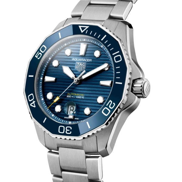 TAG Heuer Aquaracer Professional 300 - Goldfinger