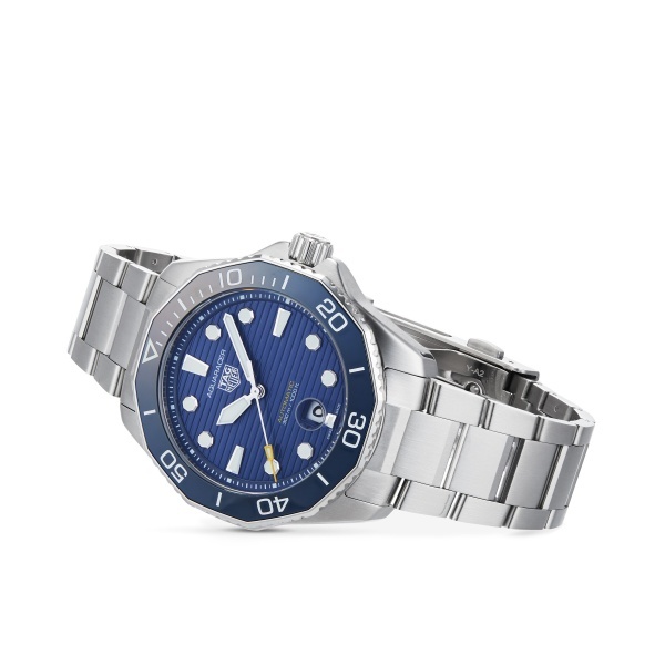 TAG Heuer Aquaracer Professional 300 - Goldfinger