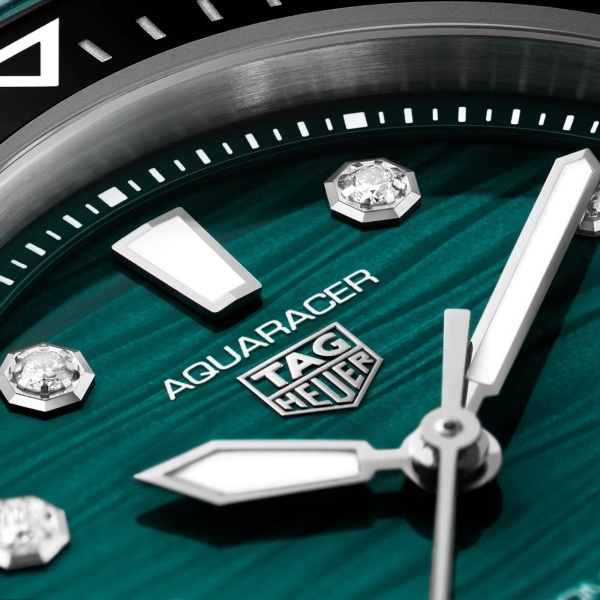 TAG Heuer Aquaracer Professional 300 - Goldfinger